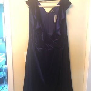 Torrid knee length dress in blue velvet